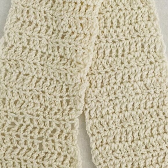 Quirky Handmade Cream Crocheted Scarf 34" Long Acrylic Warm Accessory Kids Teens - Picture 3 of 6